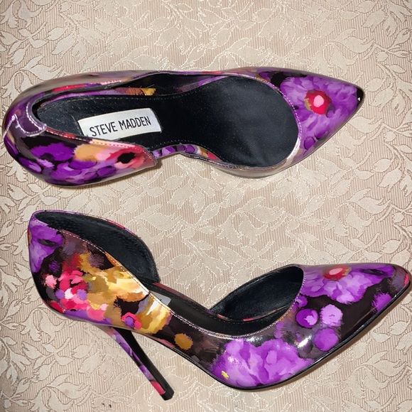 Steve Madden Shoes - Floral Steve Madden heels